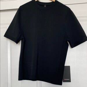 Lululemon Men’s Black Short Sleeve Crew